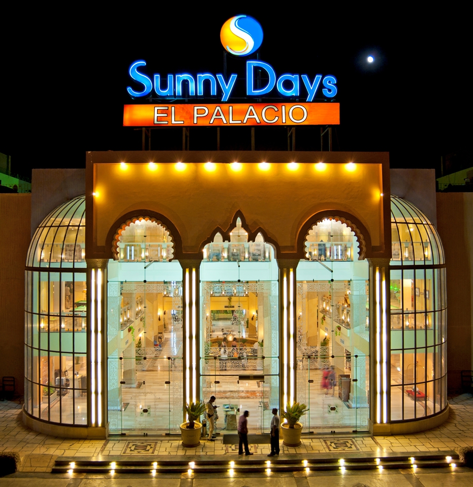 SUNNY DAYS EL PALACIO HOTEL